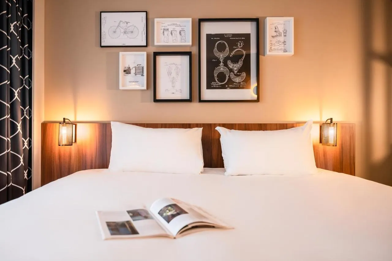 Mercure Paris Montparnasse Pasteur Hotel