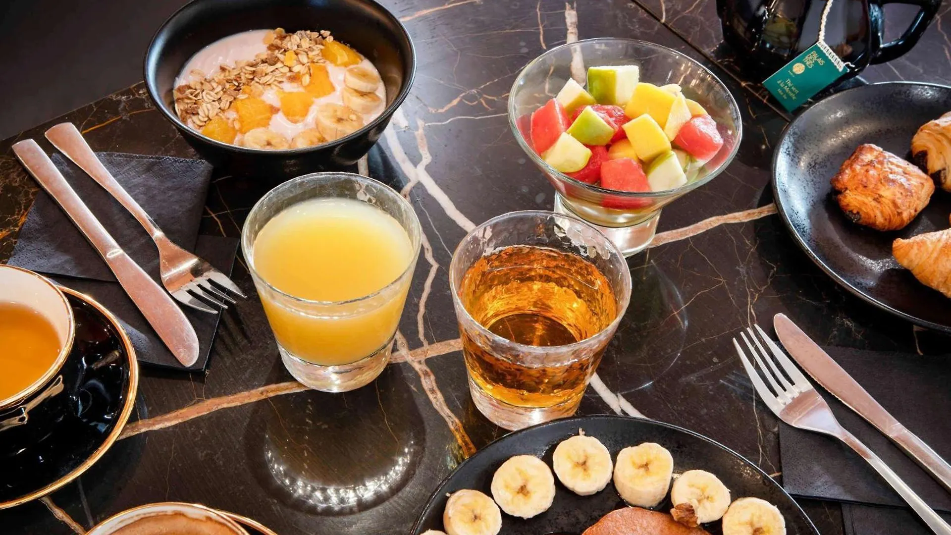 巴黎蒙帕纳斯巴斯德假日酒店 巴黎